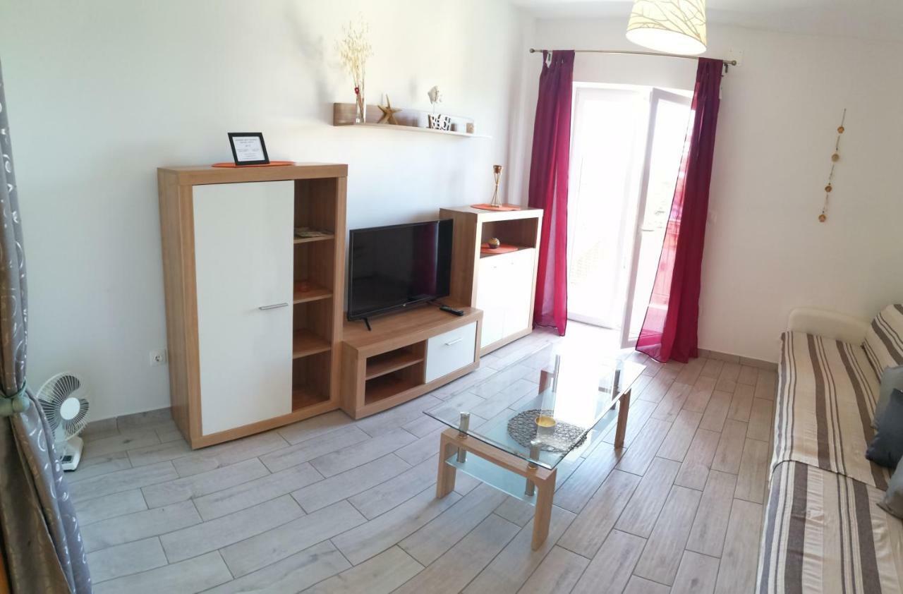 Apartmani Nada Klenovica Exterior photo