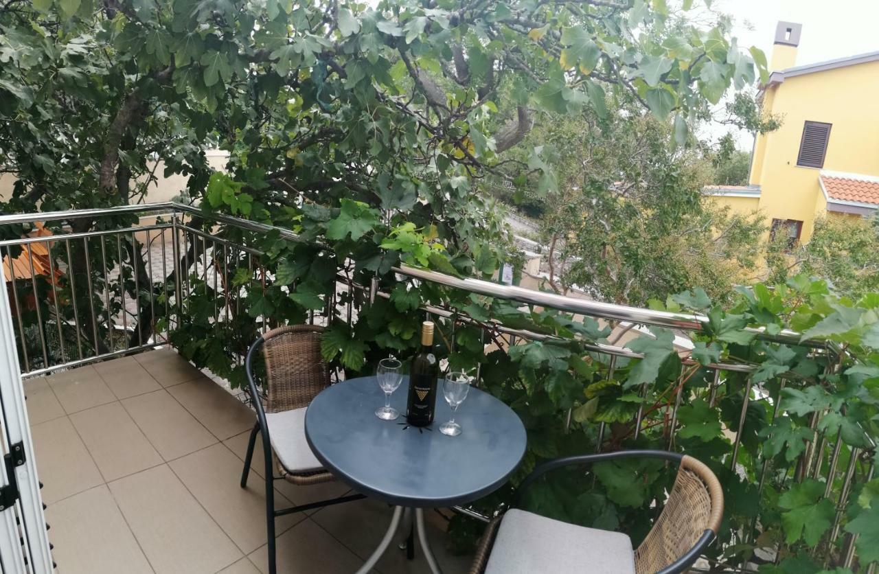 Apartmani Nada Klenovica Exterior photo